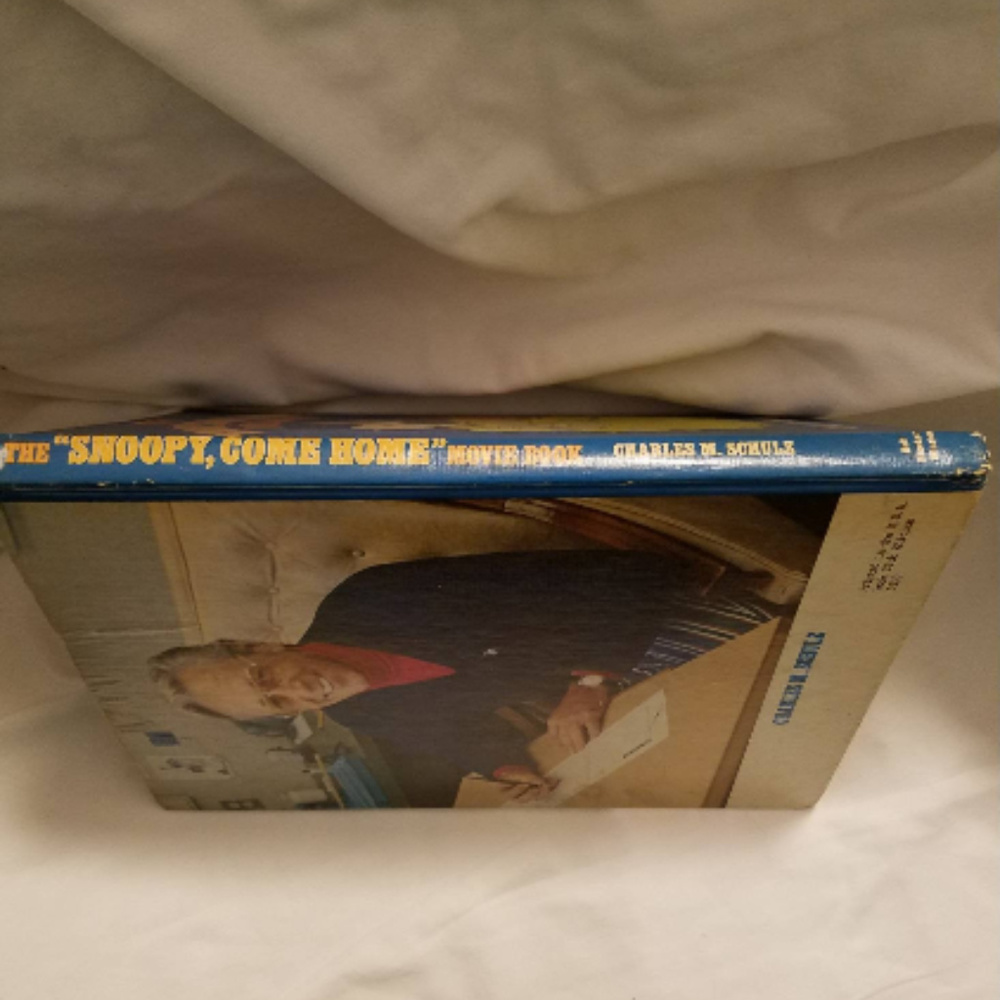 Snoopy Come Home Movie Book by Charles M. Schultz - Picture 7 of 8